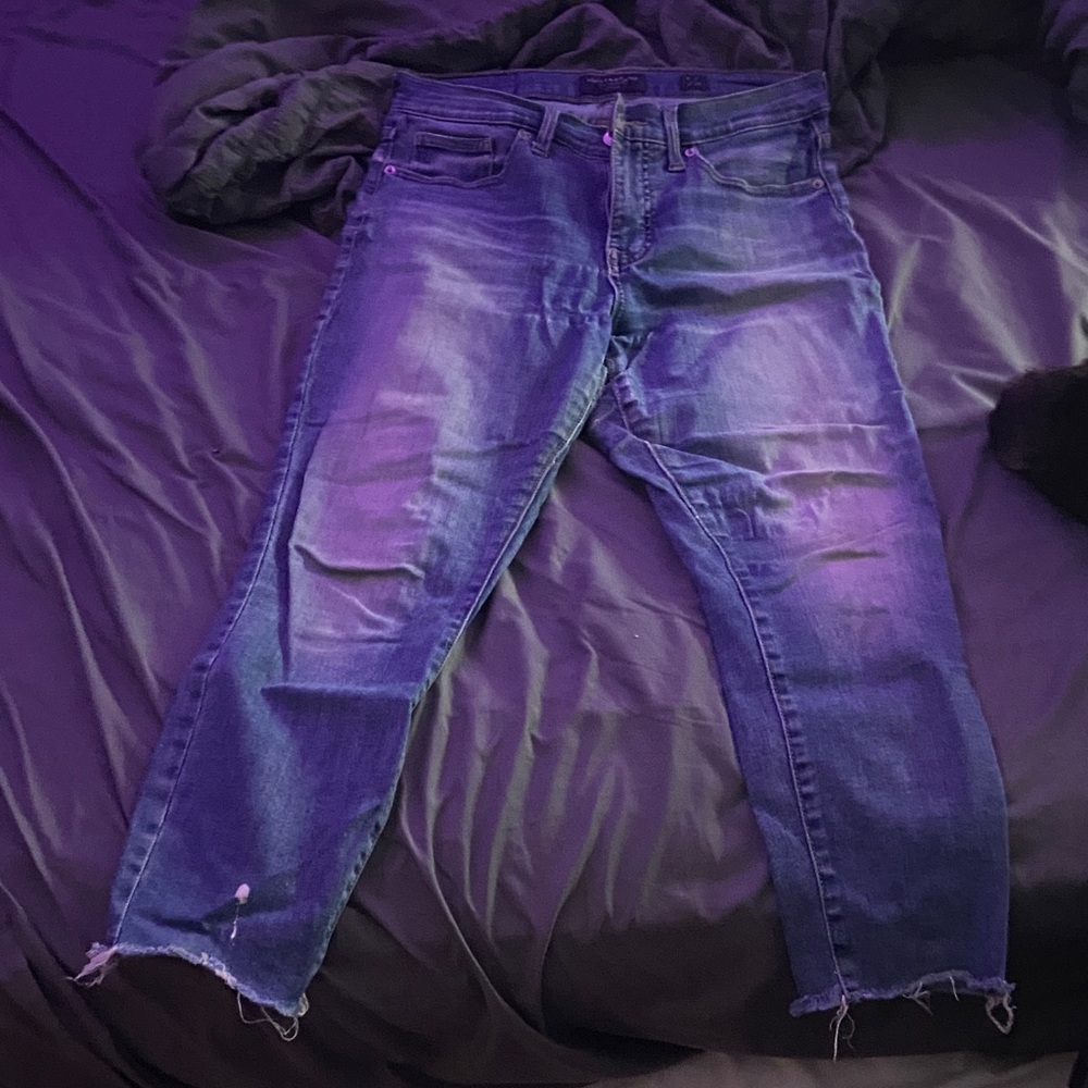 Lucky Brand Women's Skinny Jeans in Indigo Blue with Faded Whiskering